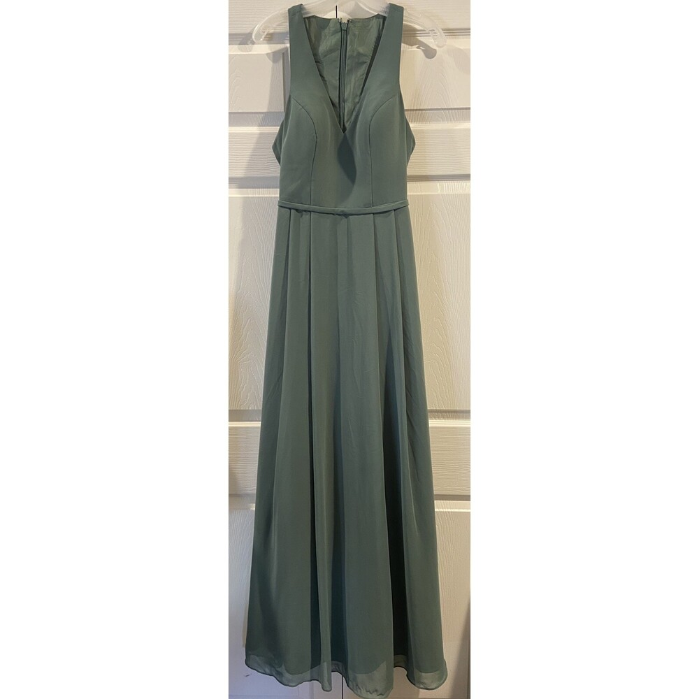 NEW azazie bridesmaid dress dusty sage green Size A4
